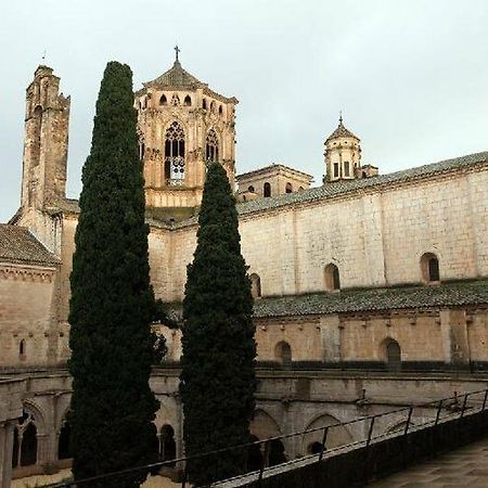 Hostatgeria De Poblet Hotel Vallbona De Les Monges ภายนอก รูปภาพ